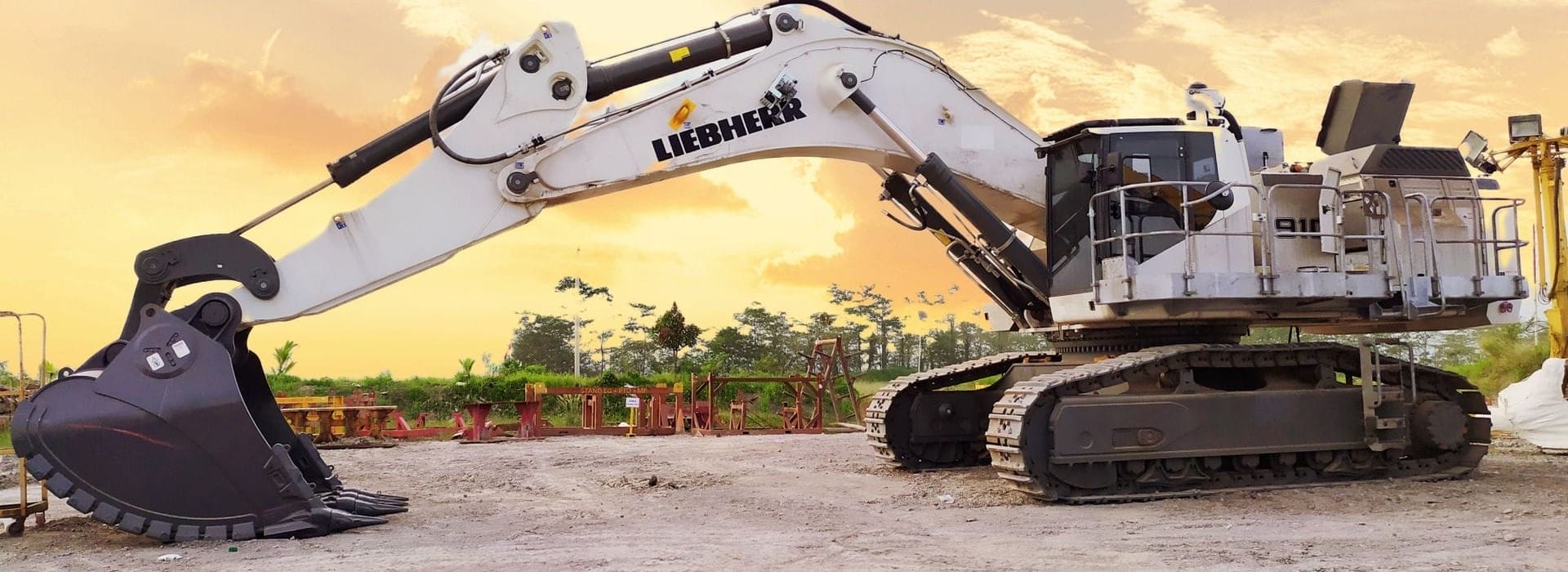 LIEBHERR 924 LITRONIC